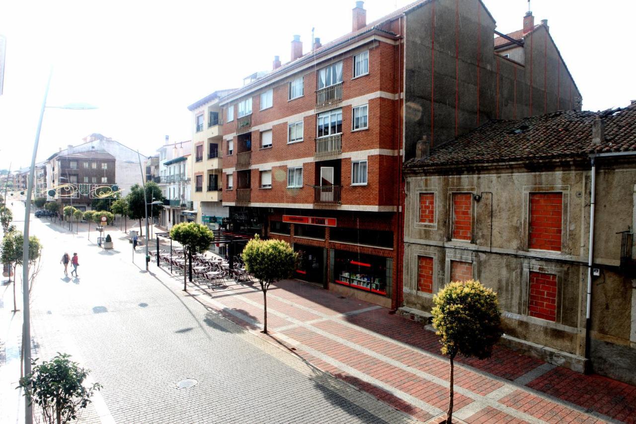 Apartamento Castilla Las Navas del Marqués Extérieur photo